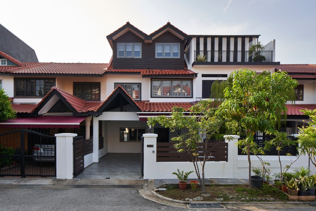 Bintang Tiga — Bukit Timah