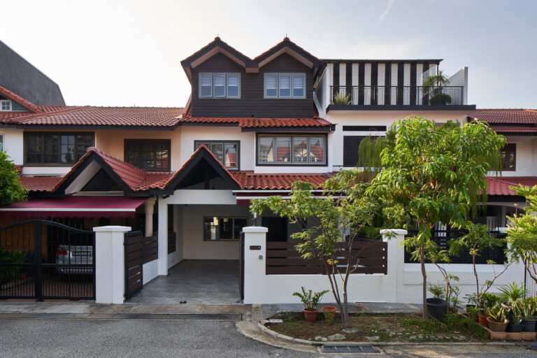 Bintang Tiga — Bukit Timah